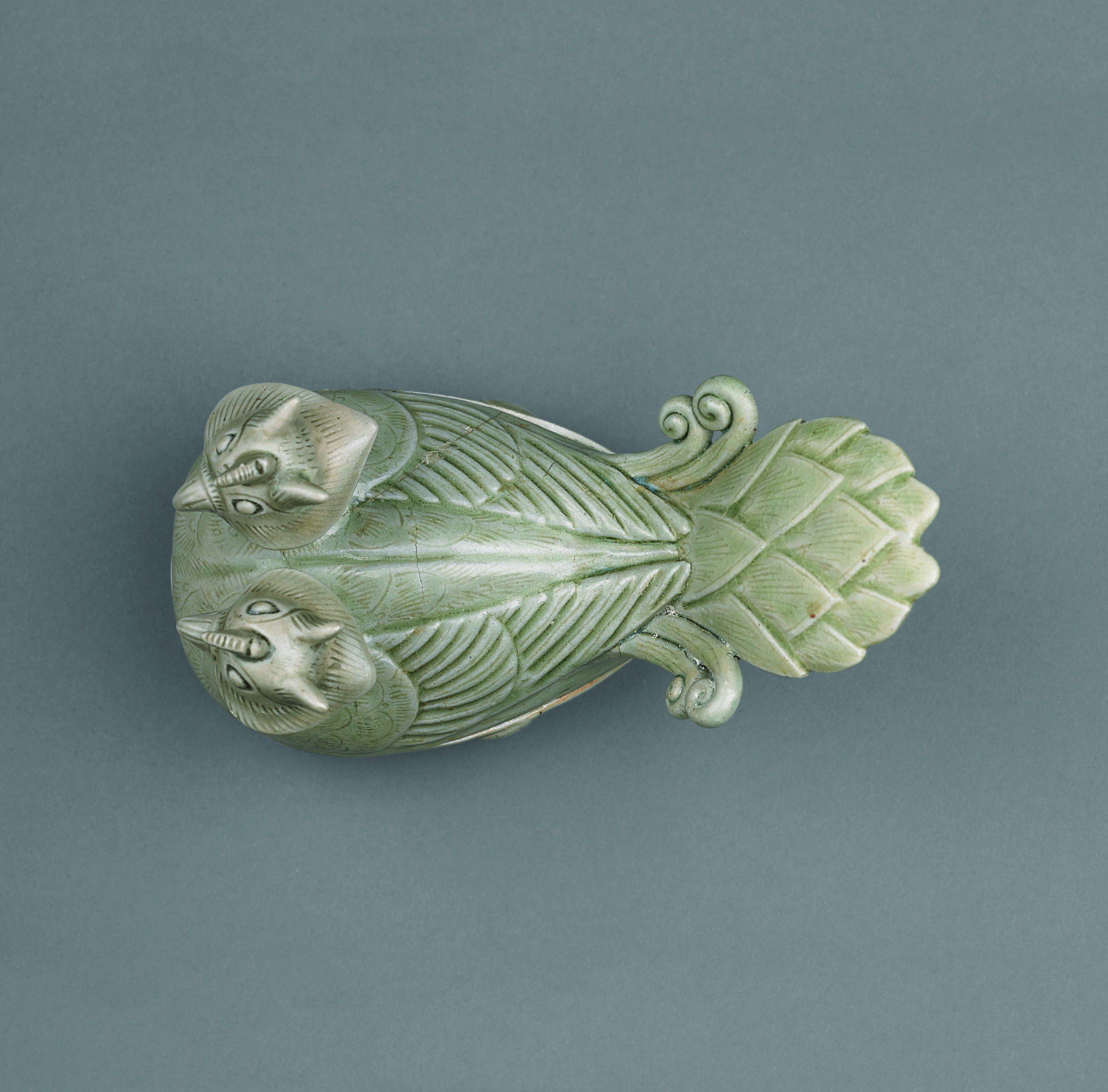 宋時代 越窯 青磁 花卉文 獸耳三足香炉 唐物 中国美術 高さ29cm 直径